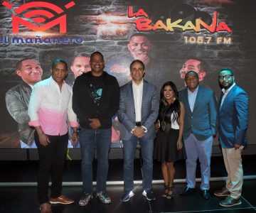 El Mañanero celebró su llegada a La Bakana 105.7 FM con show de Humor.